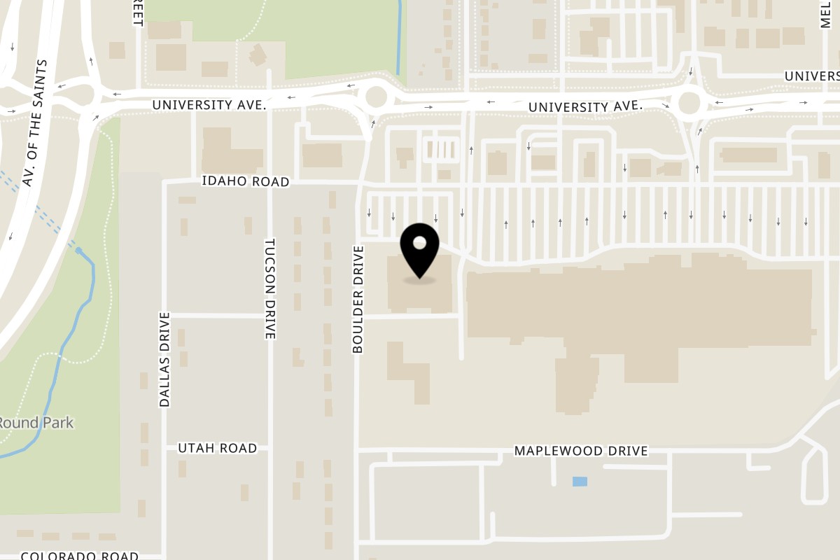 Map showing the location of Cindy Lou's BBQ on 6607 University Avenue in Cedar Falls